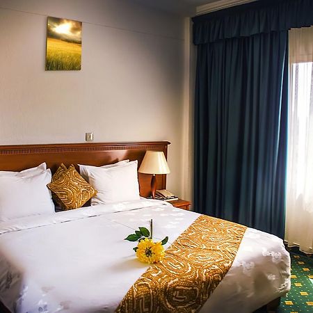 Hotel Splendid Wagadugu Zewnętrze zdjęcie