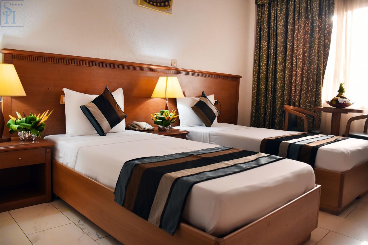 Hotel Splendid Wagadugu Zewnętrze zdjęcie