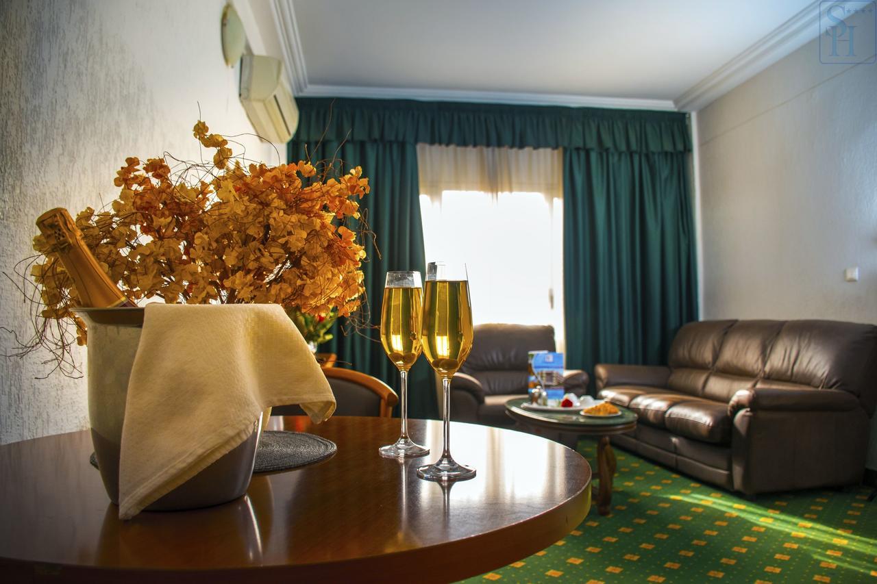 Hotel Splendid Wagadugu Zewnętrze zdjęcie
