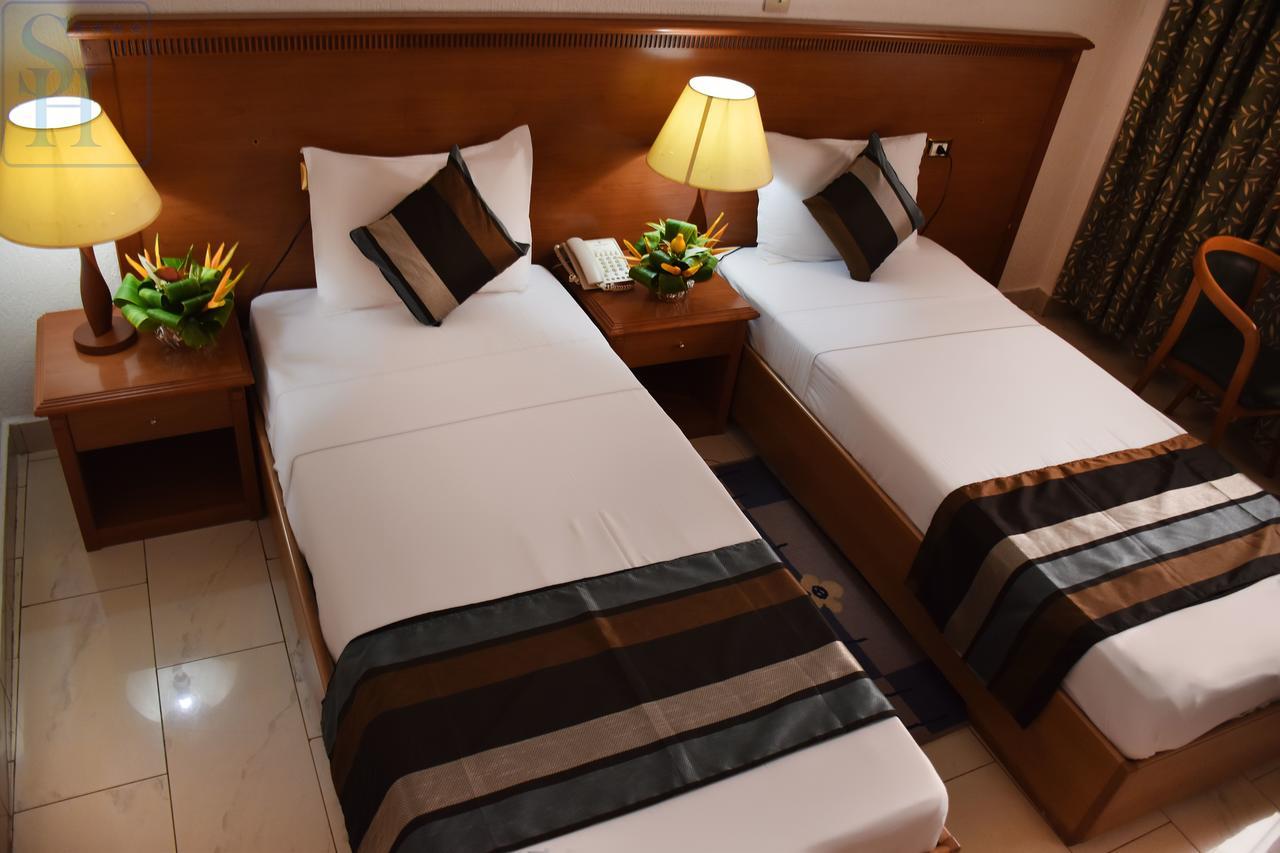 Hotel Splendid Wagadugu Zewnętrze zdjęcie